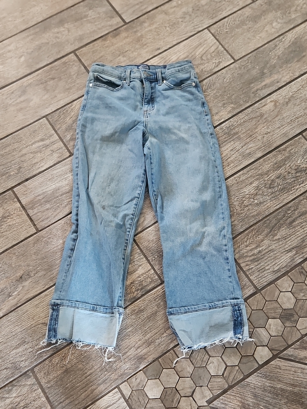Scoop Light Blue High-Rise Wide-Leg Jeans with Frayed Hem Size 2